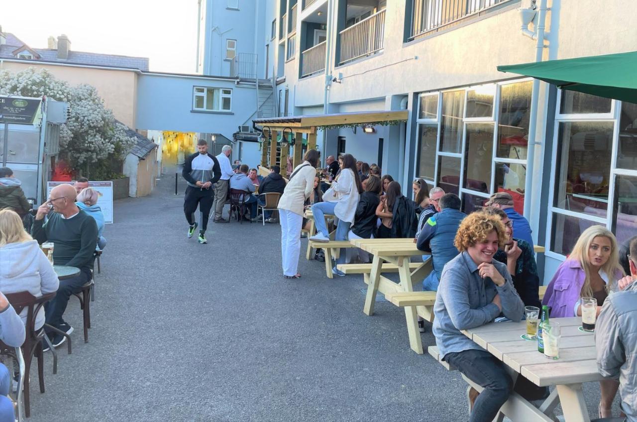 Atlantic Apartotel バンドラン エクステリア 写真