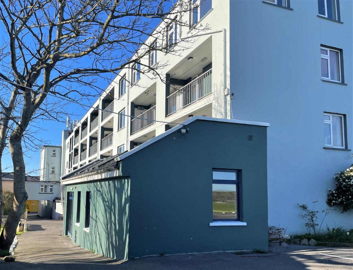 Atlantic Apartotel バンドラン エクステリア 写真